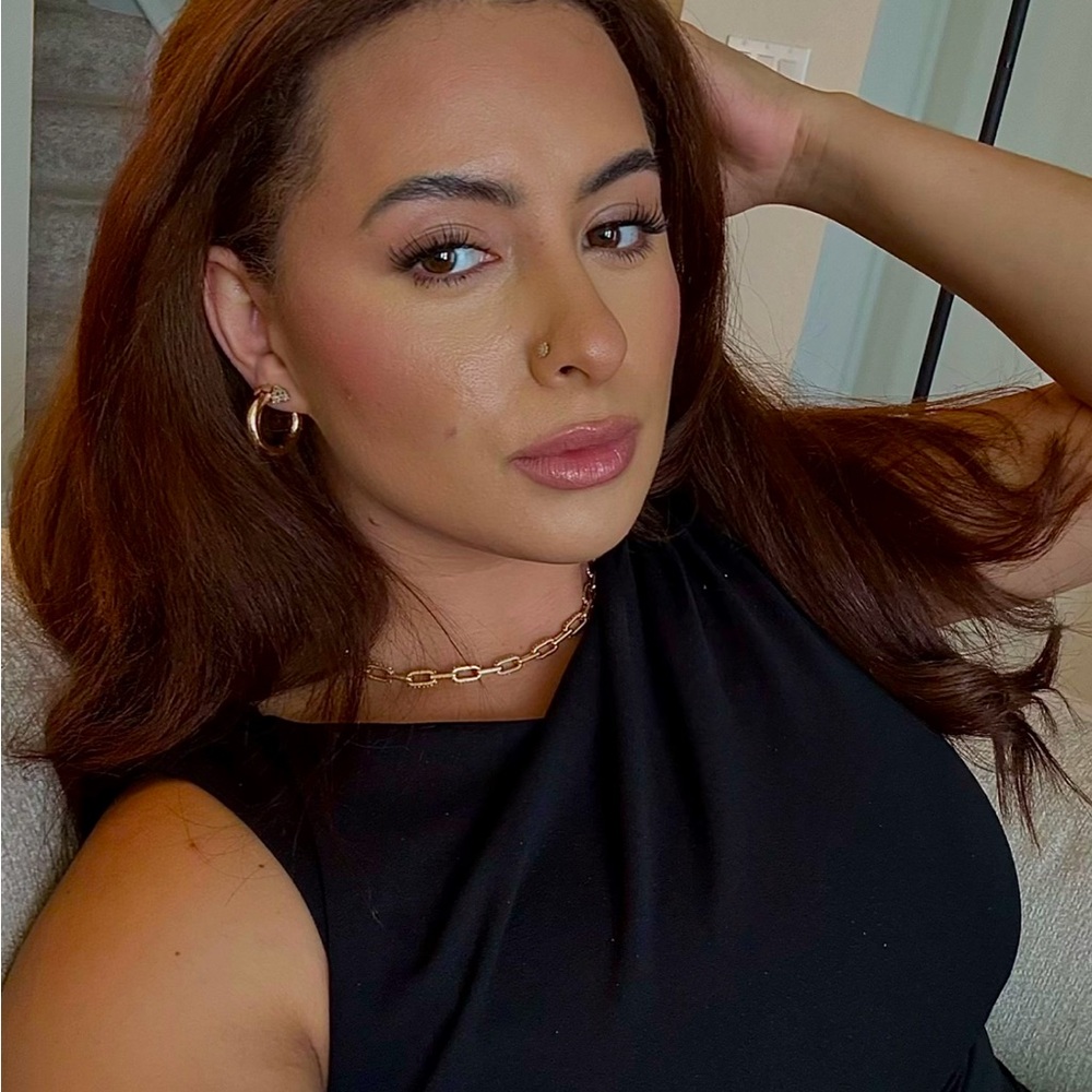Meet your Posher, Paulina